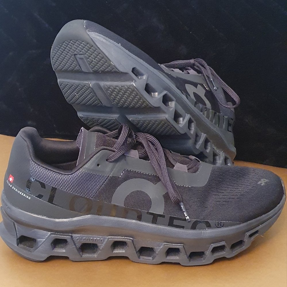 ON Cloudmonster-Men 11.5